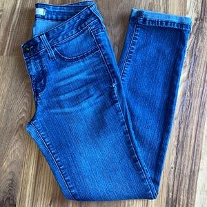 Bullhead Cropped Blue Jeans Size 3.